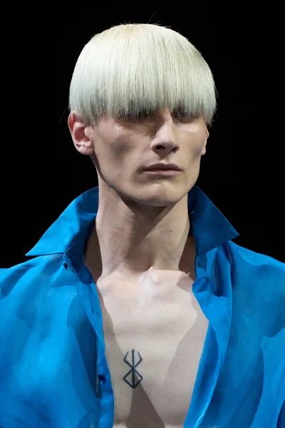 Look 76
